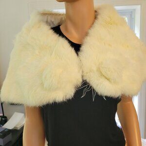 Vintage Ivory Fur Shawl Womens One Size Bridal Capelet Wrap Satin Lined Pom